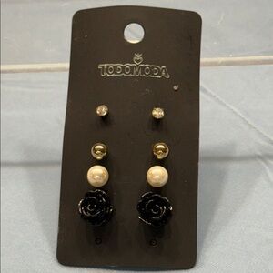 Black Rose and Gold Pearl Earrings Set